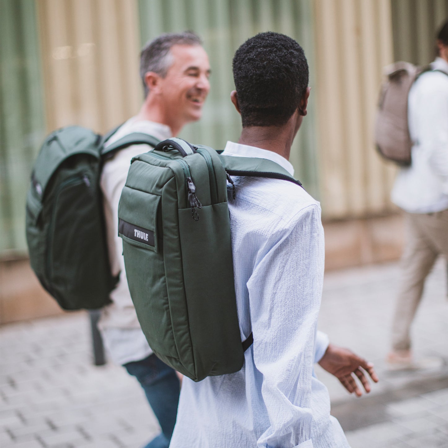 Balo Thule Paramount Convertible (Xanh lá đậm)