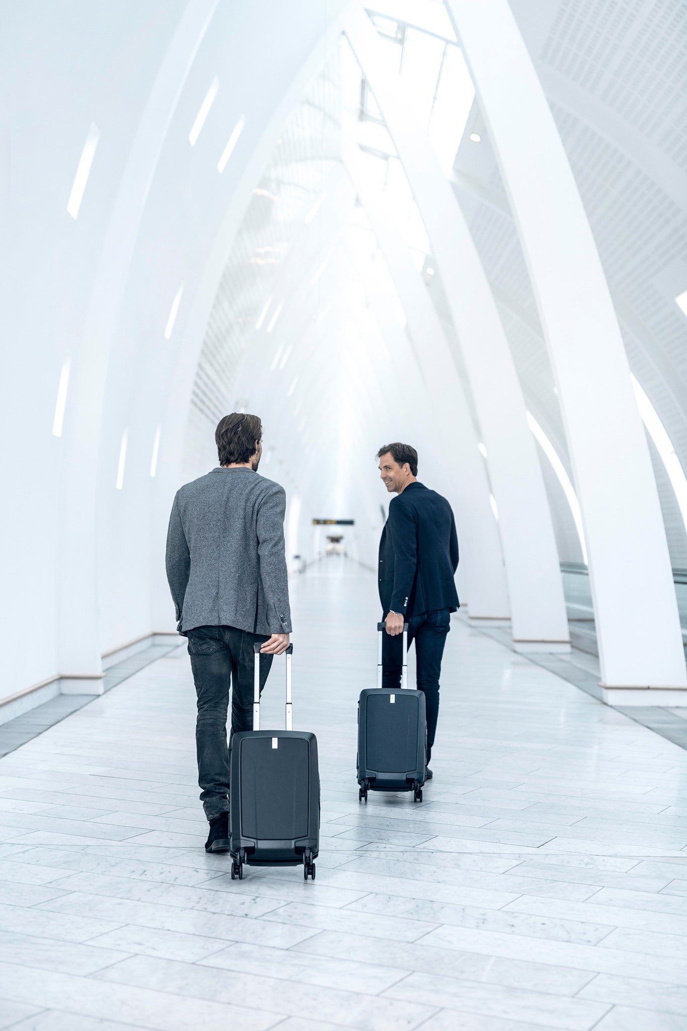 Vali xách tay 22 inch Thule Revolve CarryOn